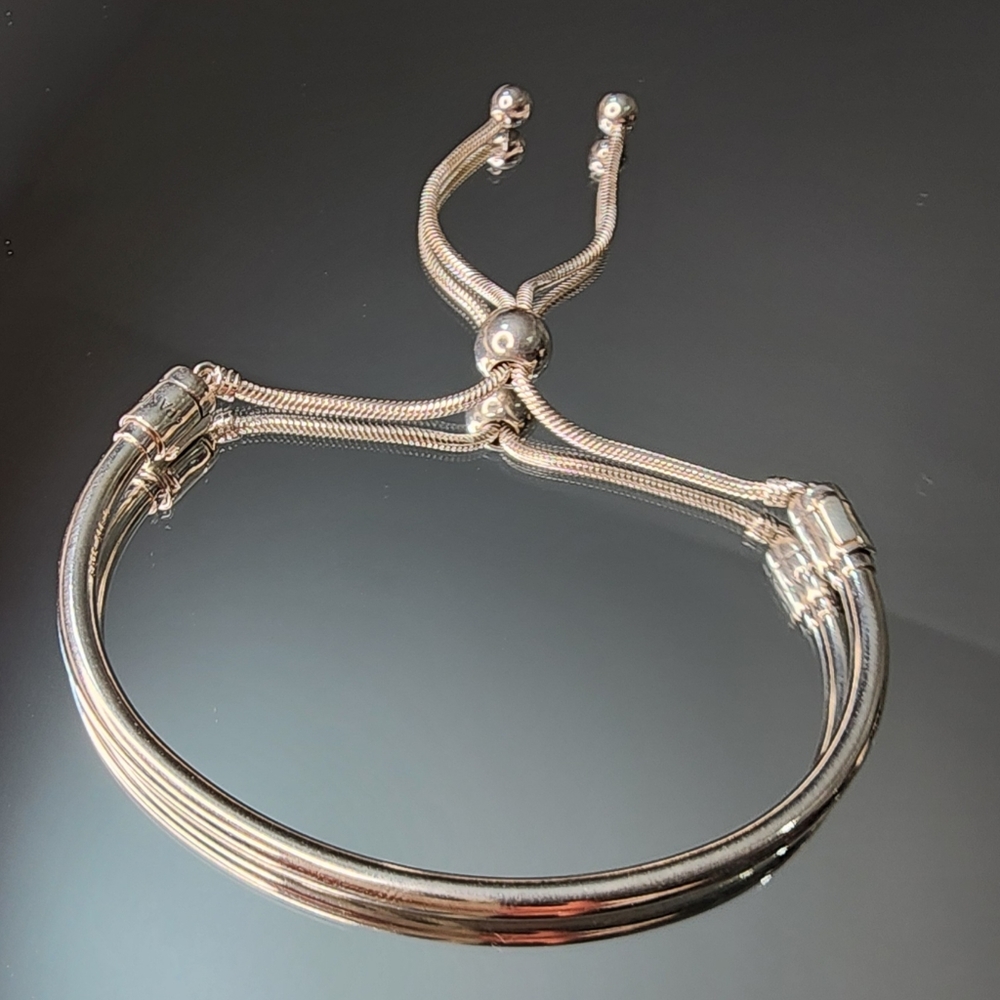 🩵 SOLD!! 🔔 Pandora Adjustable Solid Bangle Slider Bracelet with CZ